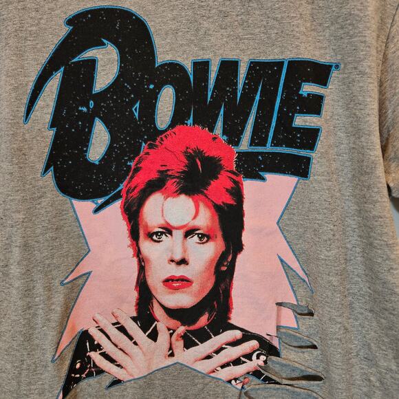 Bowie Tops - David Bowie Ziggy Stardust Distressed Graphic Tee XL NWT